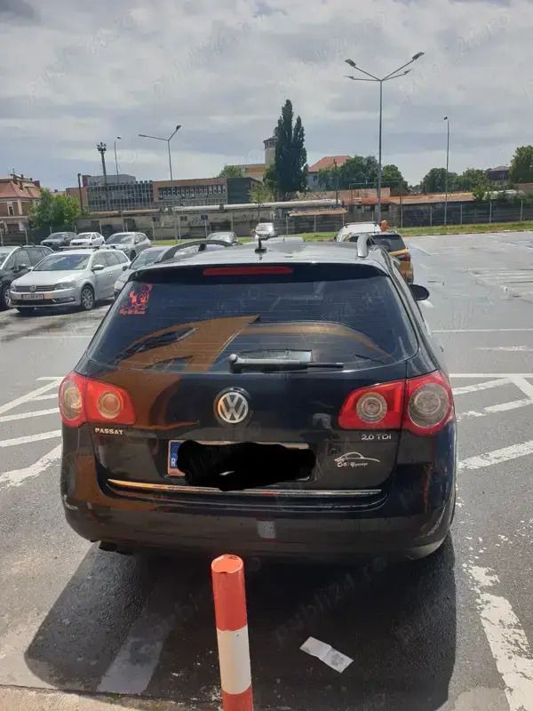 Negru Utilizat 2007 VW Passat Hatchback | 3.750 EUR (Preț OK) - Imagine 1/4