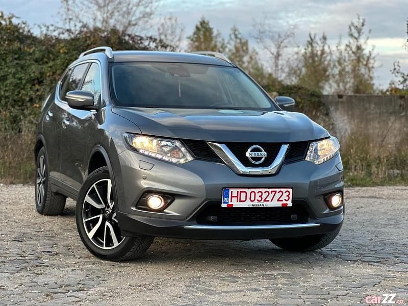 Gri Utilizat 2016 Nissan X-Trail N-Vision SUV | 10.340 EUR (Preț bun) - Imagine 1/4
