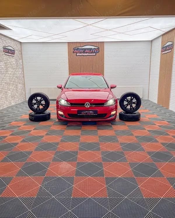 Roșu Utilizat 2013 VW Golf VII Highline Hatchback | 10.199 EUR (Scump) - Imagine 1/4