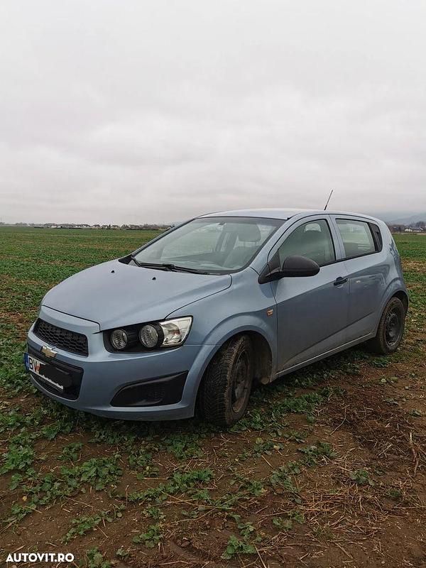 Culoarealbastru Utilizat 2012 Chevrolet Aveo LT | 4.550 EUR (Puțin scump) - Imagine 1/4