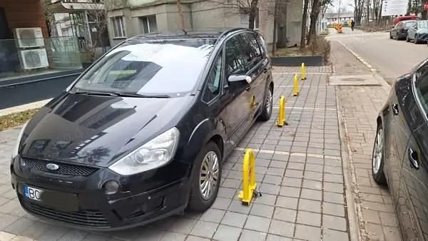 Second-hand Ford S-MAX S 140 CP (102 kW) 2006 Negru Monovolum