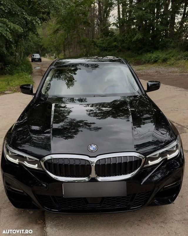 Negru Utilizat 2019 BMW 320 Berlinǎ | 28.999 EUR (Puțin scump) - Imagine 1/4