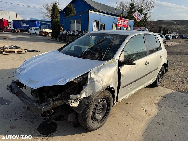 Second-hand VW Golf IV Comfortline 140 CP (102 kW) 2005 Culoaregri Break
