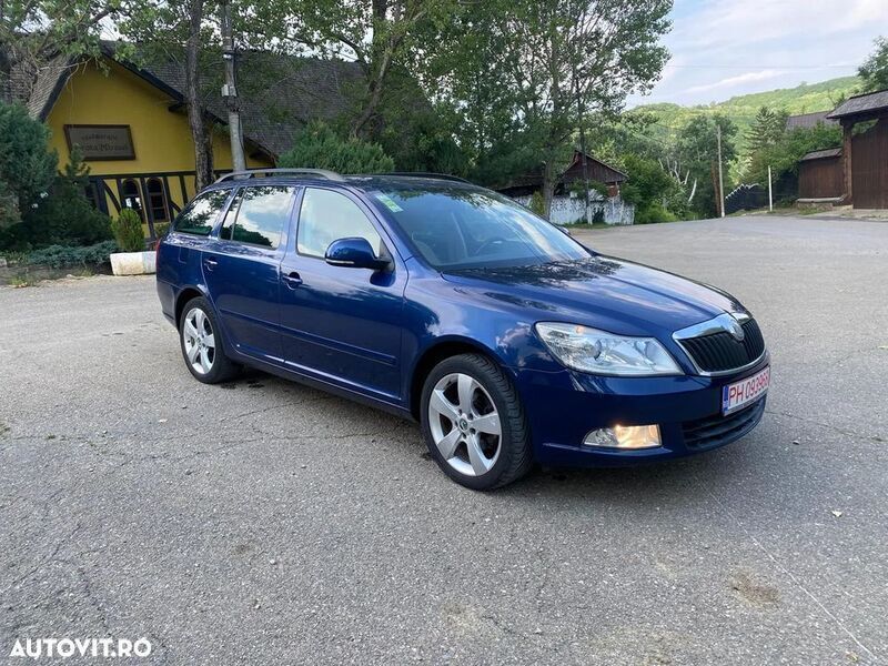 Albastru Utilizat 2009 Skoda Octavia Ambiente Break | 4.500 EUR (Puțin scump) - Imagine 1/4
