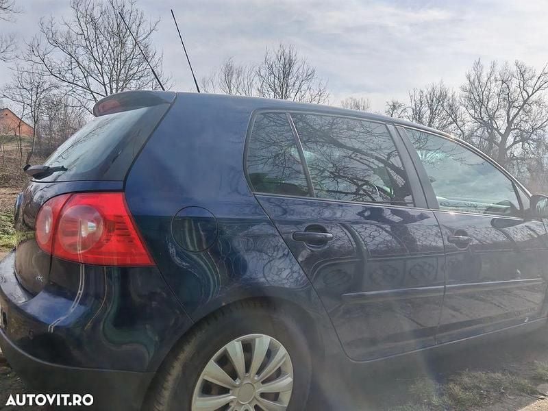 Second-hand VW Golf V Comfortline 80 CP (58 kW) 2007 Culoarealbastru Hatchback