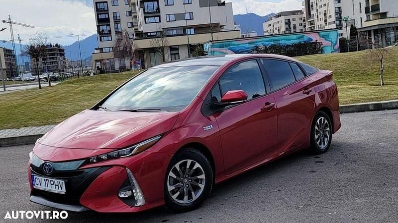 Rosu Utilizat 2017 Toyota Prius Hatchback | 18.600 EUR (Preț OK) - Imagine 1/4