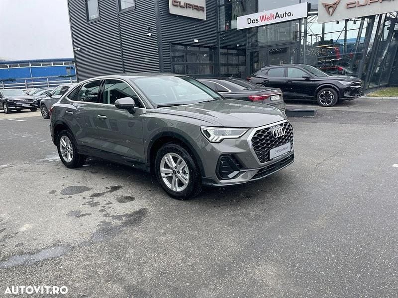 Nouă Audi Q3 Comfort 150 CP (110 kW) 2025 Culoarenegru SUV