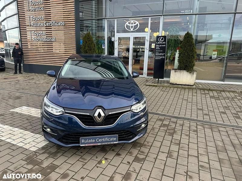 Second-hand Renault Mégane IV Intens 140 CP (102 kW) 2022 Culoarealbastru Berlinǎ