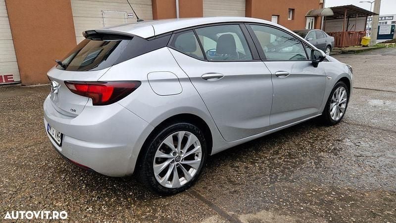 Second-hand Opel Astra Enjoy 110 CP (80 kW) 2016 Culoaregri Hatchback