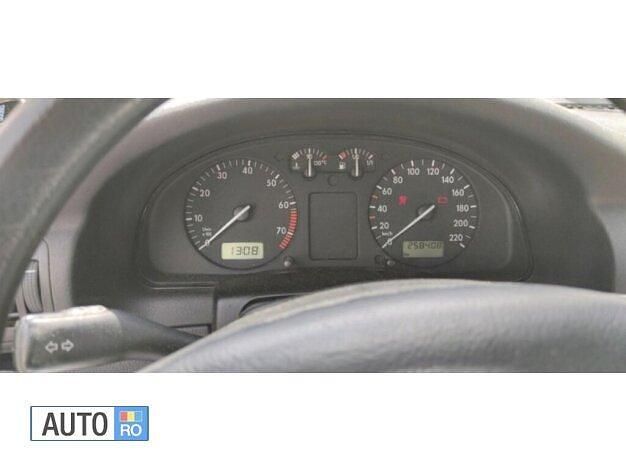 Second-hand VW Passat 105 CP (77 kW) 1997 Rosu Break