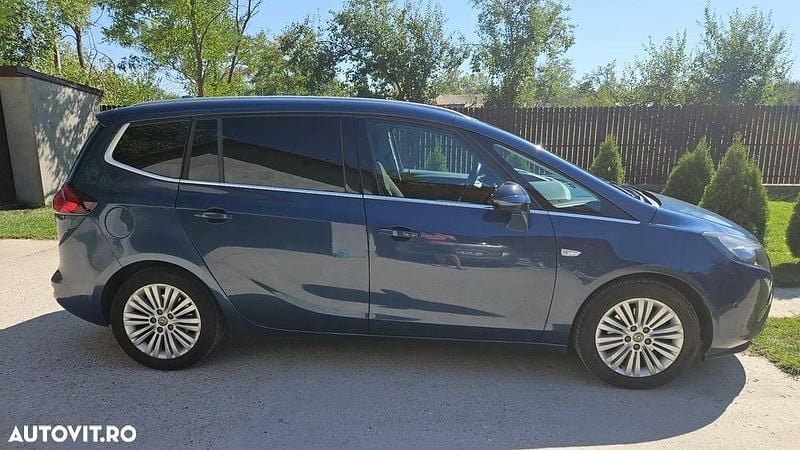 Culoarealbastru Utilizat 2016 Opel Zafira Active Monovolum | 8.950 EUR (Preț OK) - Imagine 1/4