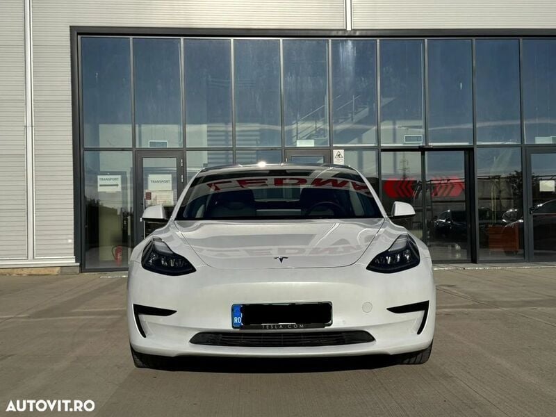 Second-hand Tesla Model 3 Standard Range Plus 239 kW (325 CP) 2021 Alb Berlinǎ