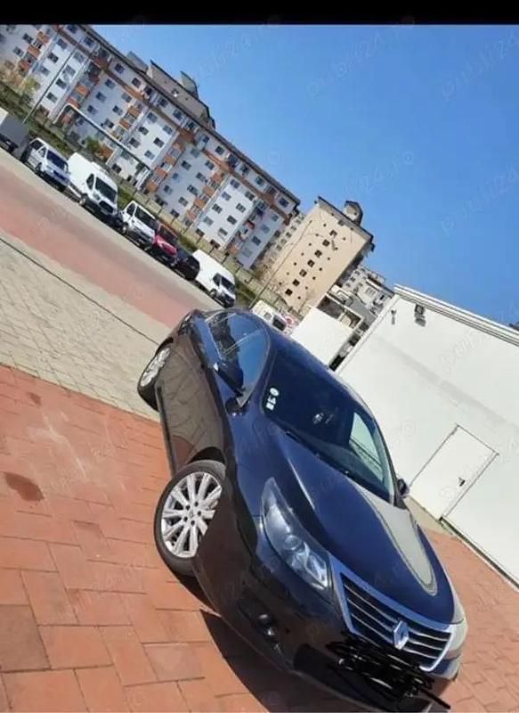 Second-hand Renault Latitude Initiale Paris 150 CP (110 kW) 2012 Berlinǎ