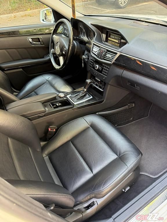 Second-hand Mercedes E250 2009 Berlinǎ
