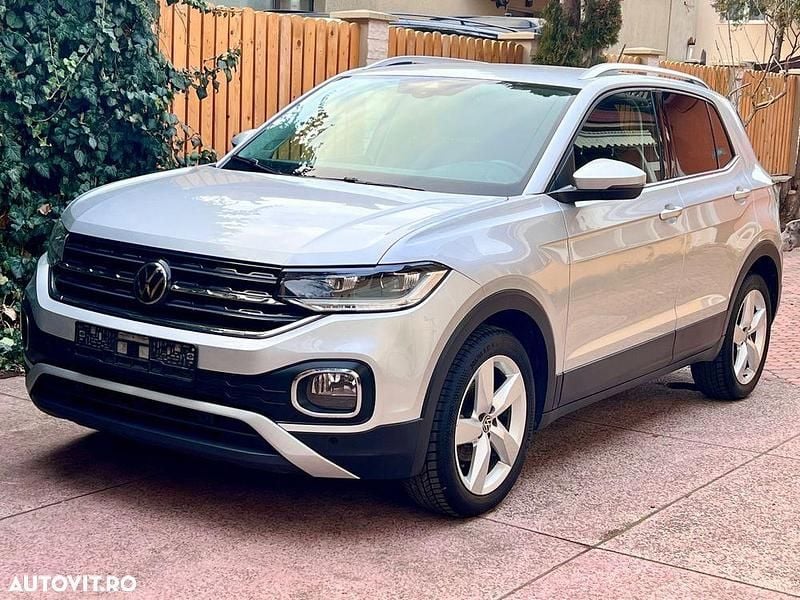Second-hand VW T-Cross Life 110 CP (80 kW) 2021 Culoareargint SUV