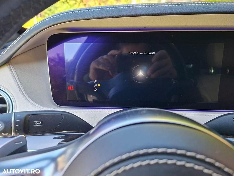 Second-hand Mercedes S400 340 CP (250 kW) 2020 Culoarenegru Berlinǎ