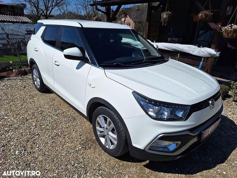 Culoarealb Utilizat 2016 Ssangyong (KGM) XLV SUV | 7.900 EUR - Imagine 1/4
