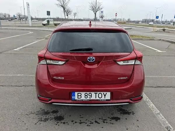 Second-hand Toyota Auris Hybrid 100 CP (73 kW) 2018 Hatchback