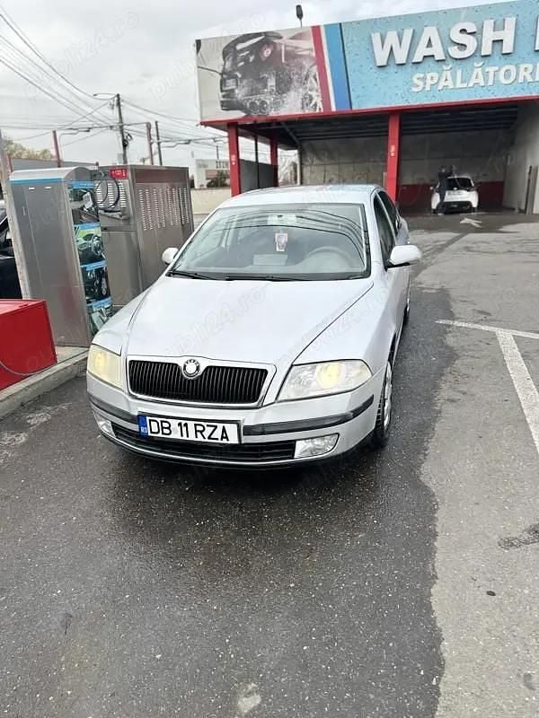 Gri Second-hand 2005 Skoda Octavia Berlinǎ | 1.950 EUR (Preț OK) - Imagine 1/4