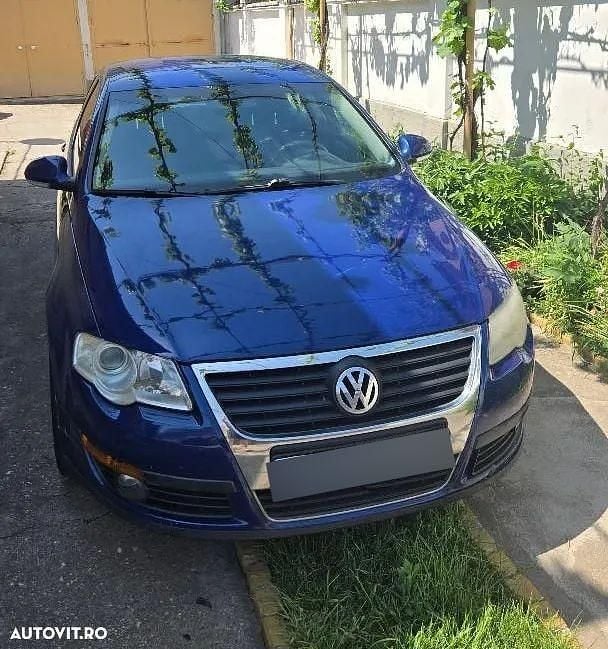 Culoarealbastru Second-hand 2009 VW Passat Berlinǎ | 2.799 EUR (Super Preț) - Imagine 1/4