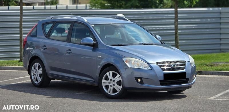 Albastru Utilizat 2008 Kia Ceed Hatchback | 2.690 EUR (Preț OK) - Imagine 1/4