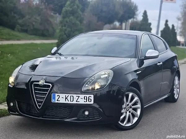 Second-hand 2013 Alfa Romeo Giulietta Hatchback | 3.985 EUR - Imagine 1/4