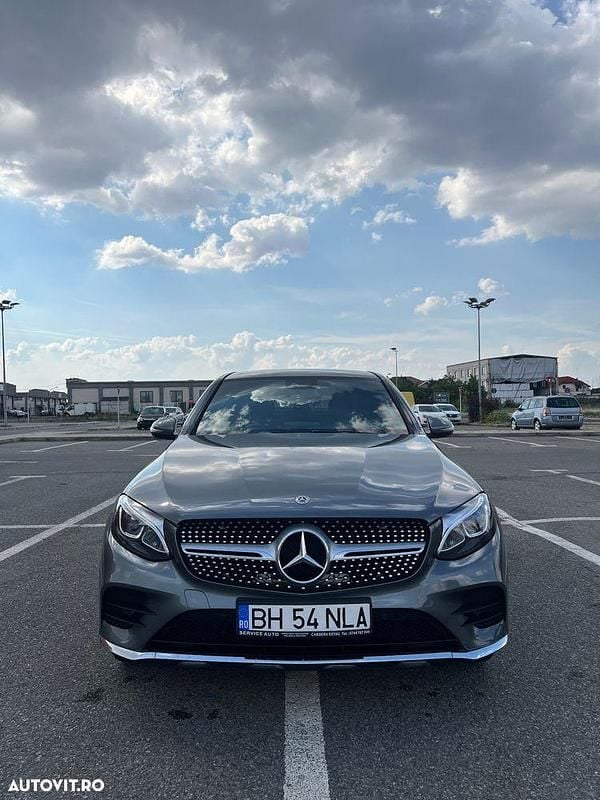 Culoaregri Utilizat 2018 Mercedes GLC220 SUV | 30.000 EUR - Imagine 1/4