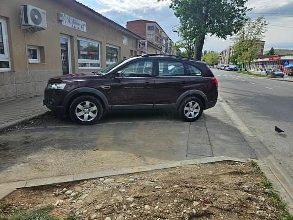 Utilizat 2011 Chevrolet Captiva SUV | 6.200 EUR (Puțin scump) - Imagine 1/4