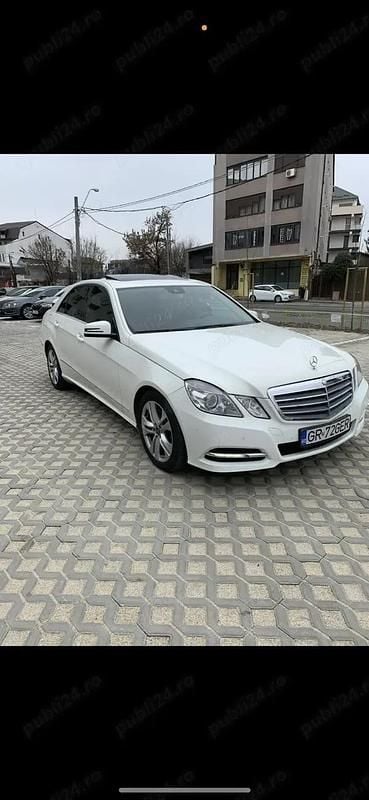 Second-hand Mercedes E220 170 CP (125 kW) 2011 Berlinǎ