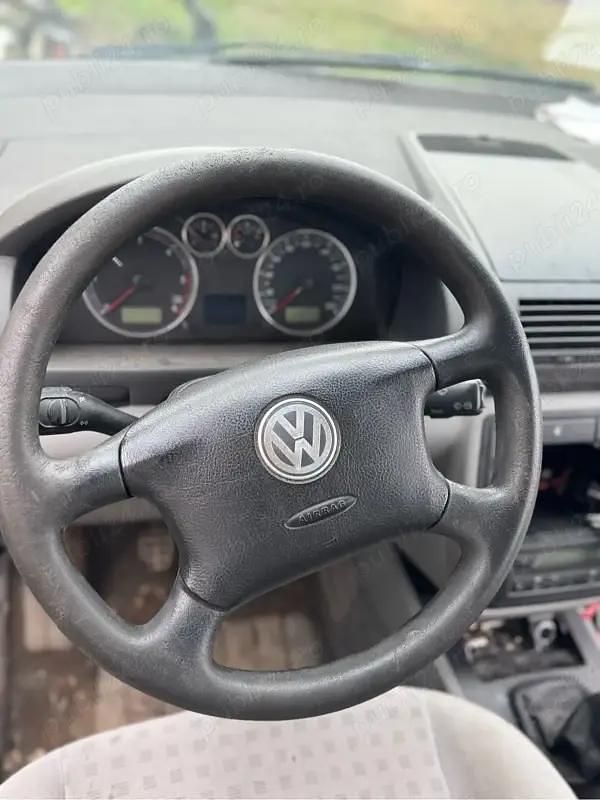 Second-hand VW Sharan 116 CP (85 kW) 2002 Monovolum