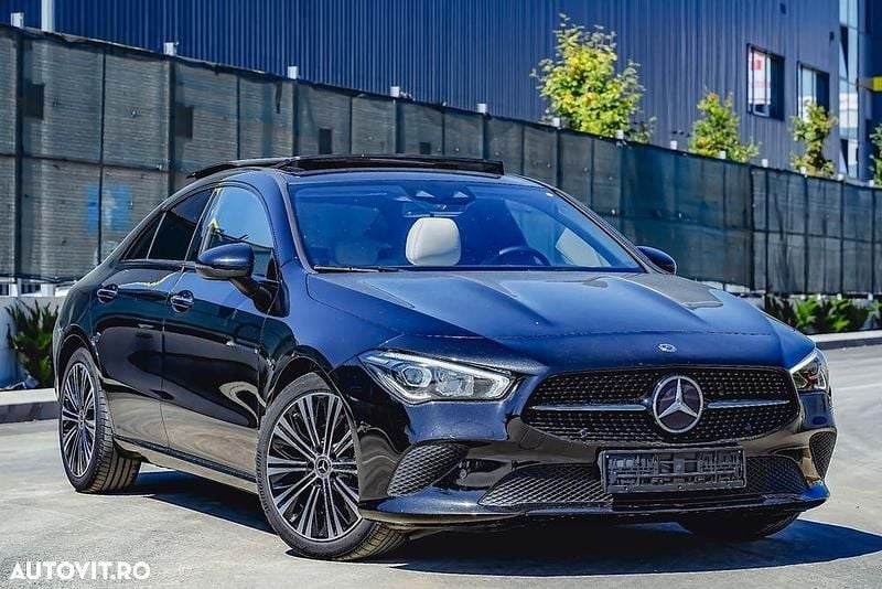 Culoarenegru Utilizat 2020 Mercedes CLA200 Shooting Brake Break | 28.435 EUR (Super Preț) - Imagine 1/4