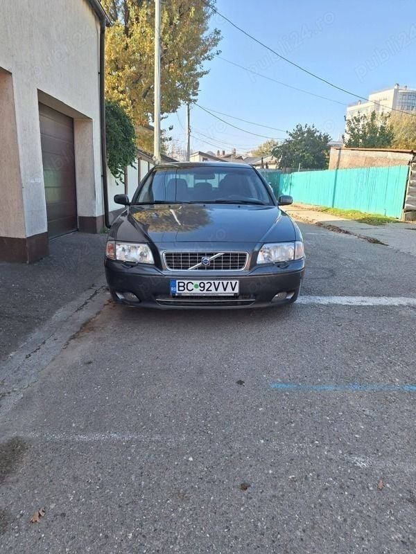 Utilizat 2004 Volvo S80 Berlinǎ | 1.499 EUR - Imagine 1/4