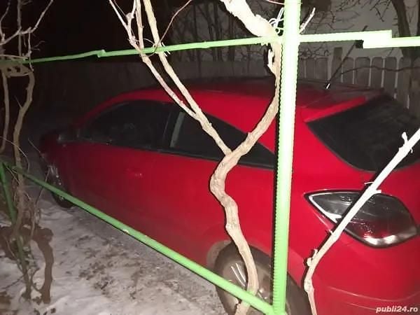 Second-hand Opel Astra GTC Sport 95 CP (69 kW) 2008 Coupe