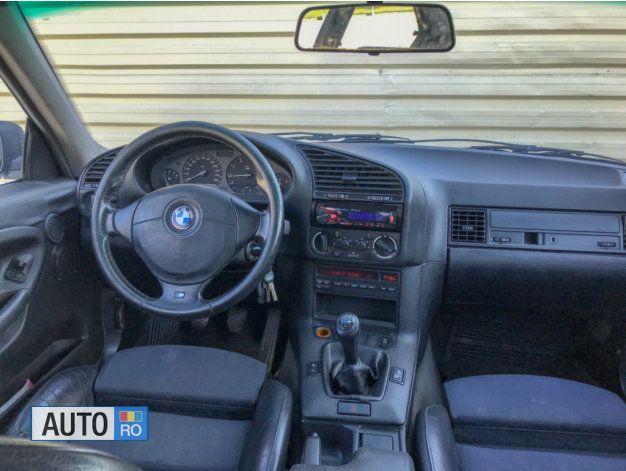 Argintiu Utilizat 1993 BMW 318 Sport Line Coupe | 1.899 EUR - Imagine 1/4