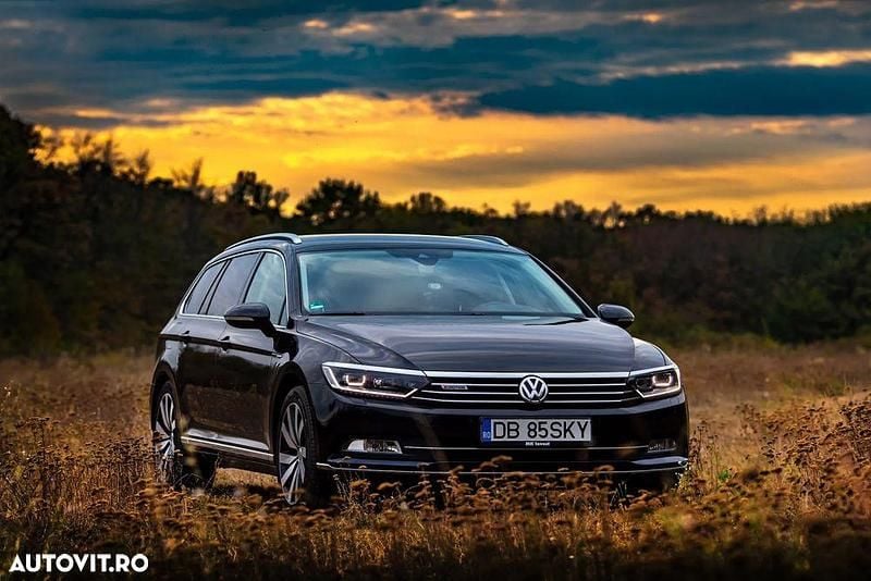 Culoarenegru Utilizat 2015 VW Passat Highline Break | 13.300 EUR (Scump) - Imagine 1/4
