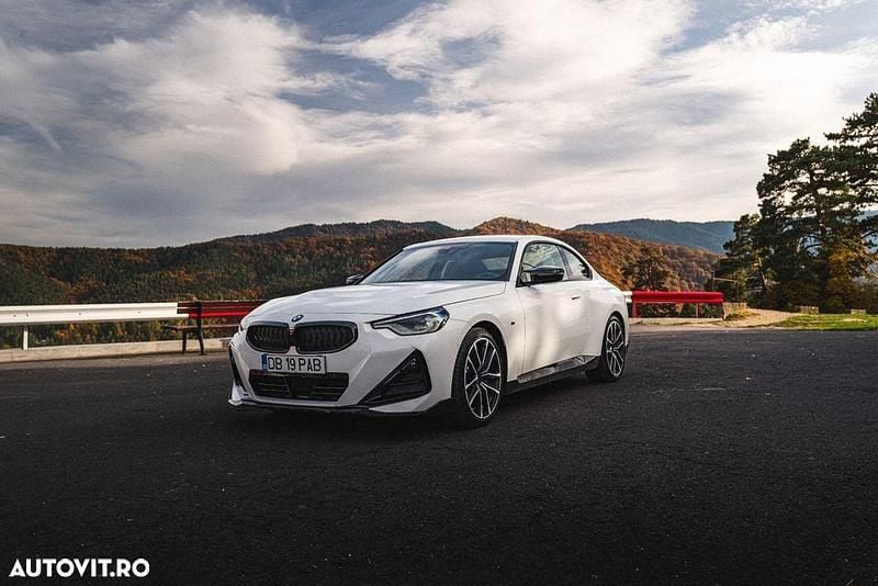 Culoarealb Utilizat 2023 BMW M240 M Sport Coupe | 48.400 EUR - Imagine 1/4
