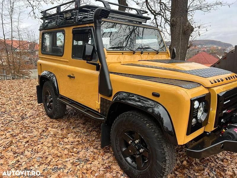 Second-hand Land Rover Defender S 122 CP (89 kW) 2008 Culoarebej SUV