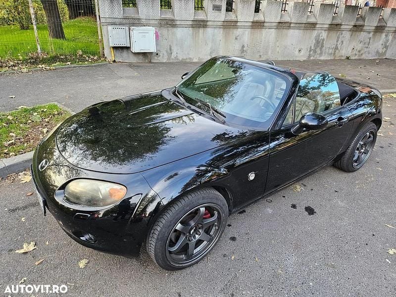 Second-hand Mazda MX5 160 CP (117 kW) 2006 Culoarenegru Cabrio
