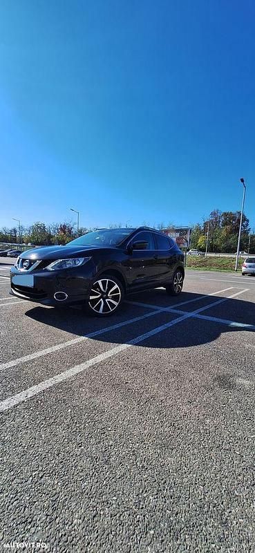 Culoarenegru Utilizat 2014 Nissan Qashqai Tekna+ SUV | 10.900 EUR (Preț OK) - Imagine 1/4