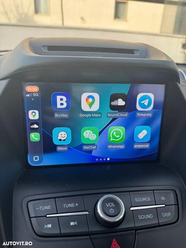 Second-hand Ford Kuga 150 CP (110 kW) 2019 Culoarerosu SUV