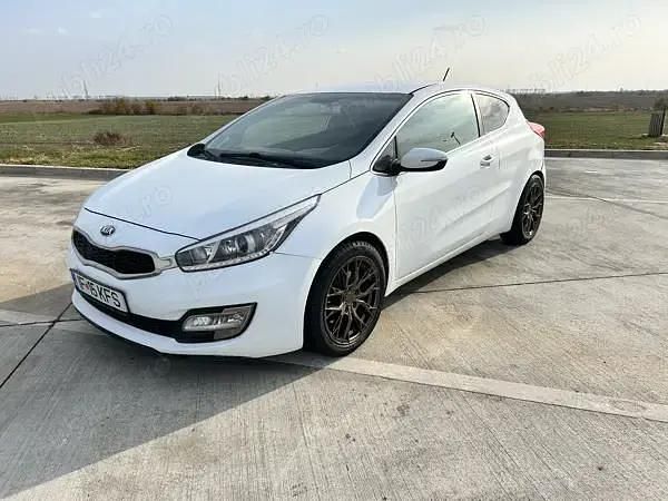 Utilizat 2013 Kia ProCeed Hatchback | 6.000 EUR - Imagine 1/4