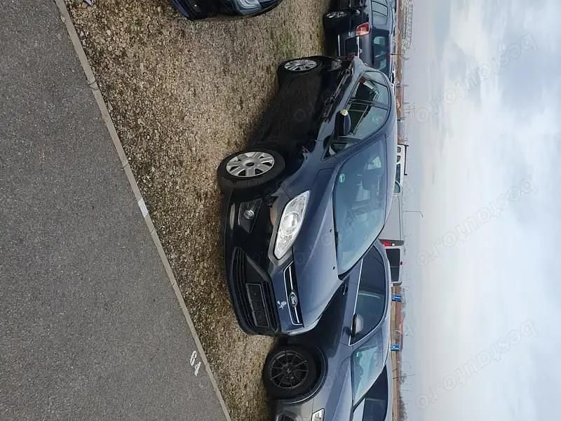 Negru Utilizat 2012 Ford C-MAX Monovolum | 4.450 EUR (Preț OK) - Imagine 1/4