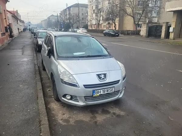 Second-hand Peugeot 5008 160 CP (117 kW) 2011 Argintiu Monovolum