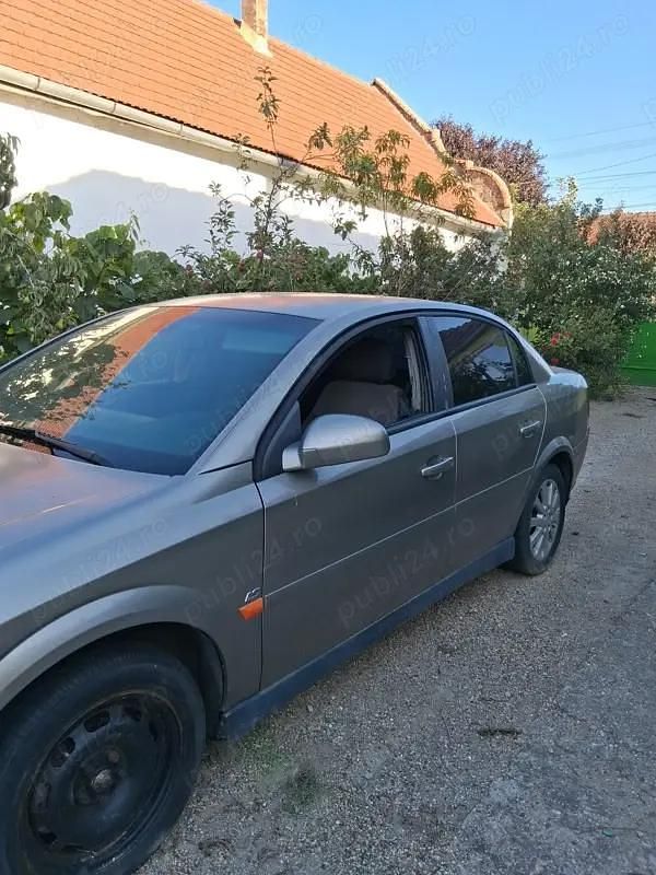 Utilizat 2004 Opel Vectra Berlinǎ | 1.800 EUR - Imagine 1/4