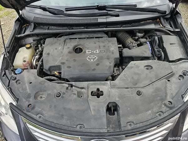 Second-hand Toyota Avensis T2 126 CP (92 kW) 2010 Gri Berlinǎ