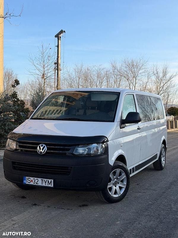 Second-hand VW Transporter Match 140 CP (102 kW) 2010 Culoarealb Van