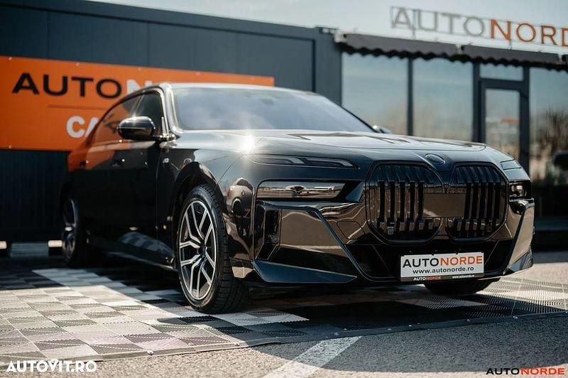 Negru Utilizat 2024 BMW 740 Berlinǎ | 97.825 EUR (Super Preț) - Imagine 1/4