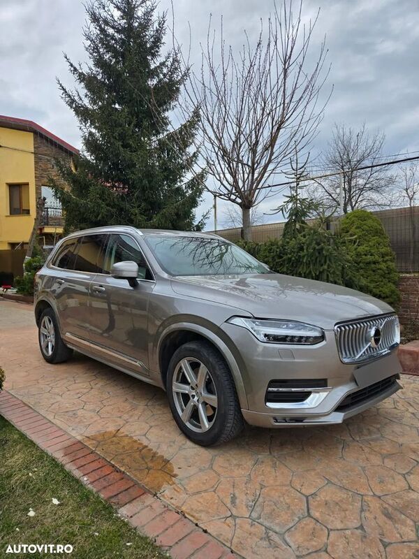 Gri Utilizat 2021 Volvo XC90 Inscription SUV | 37.800 EUR (Super Preț) - Imagine 1/4