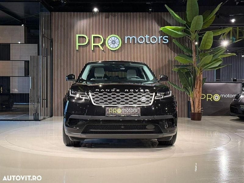 Second-hand Land Rover Range Rover Velar 249 CP (183 kW) 2022 Culoarenegru SUV