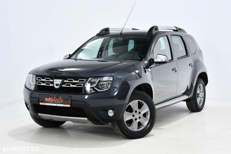 Gri Utilizat 2014 Dacia Duster Lauréate SUV | 6.650 EUR (Preț OK) - Imagine 1/4